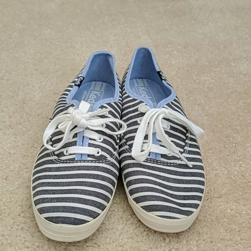Keds casual canvas sneaker shoes